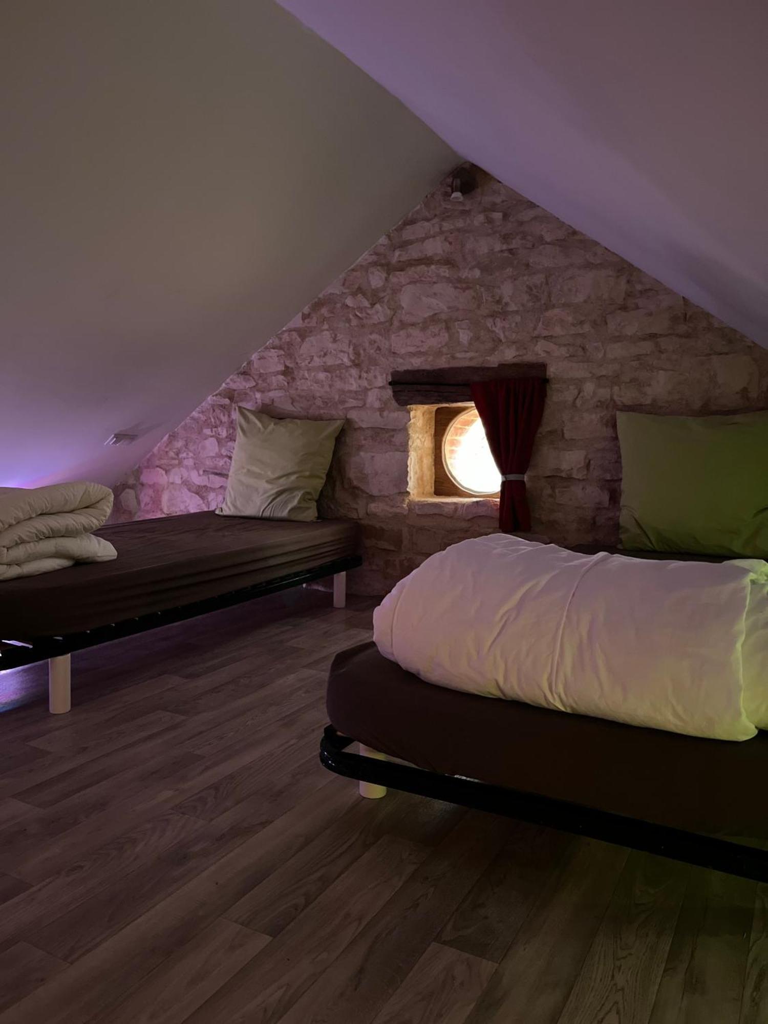 Brécy La Fauconniere Bed & Breakfast エクステリア 写真