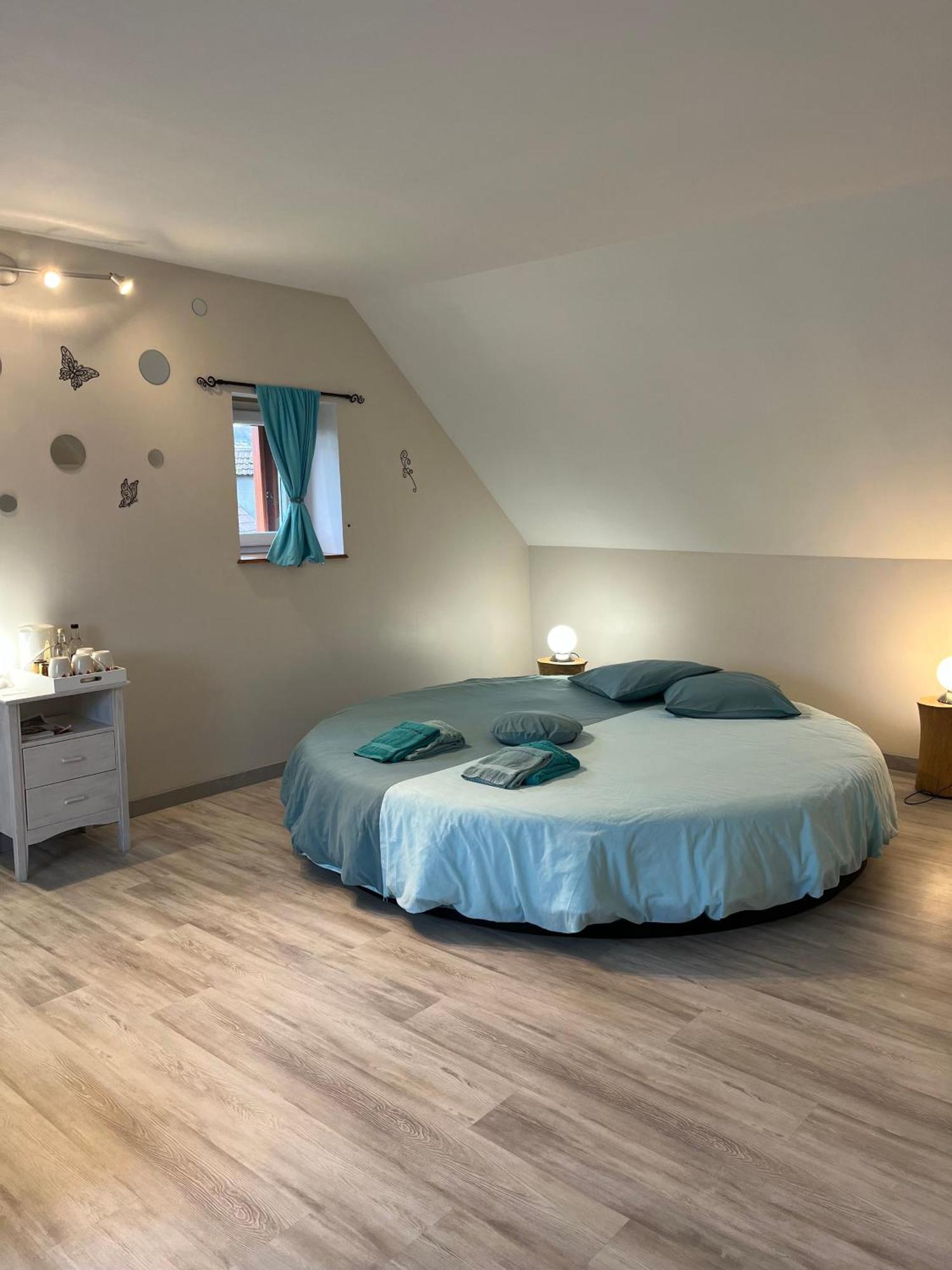 Brécy La Fauconniere Bed & Breakfast エクステリア 写真